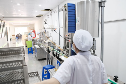 Hình ảnh dây chuyền sản xuất yến chưng hũ